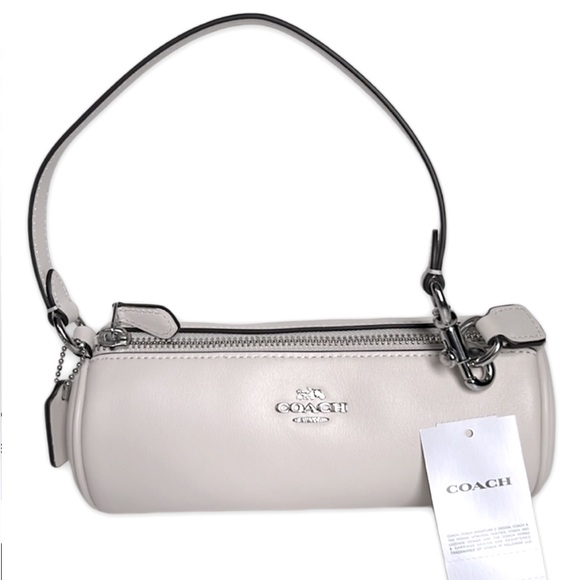 NWT Coach White w/Silver Hardware Barrel Wristlet/Purse - Picture 5 of 5
